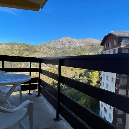 Au Sauze Avec Balcon Et Garage - Fr-1-165a-88