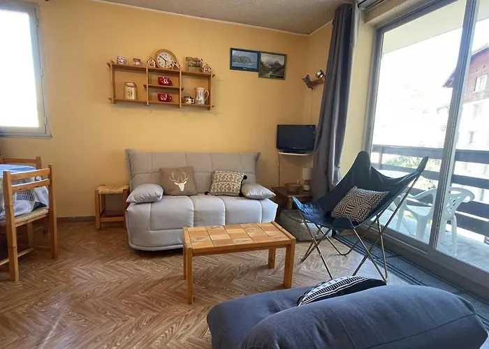 Appartement Au Sauze Avec Balcon Et Garage - Fr-1-165a-88 Enchastrayes